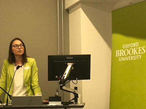 Zdjęcie z wystąpienia dr Lidii Zabłockiej-Żytki podczas sympozjum, ERICA