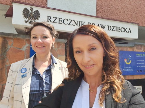 Prof. dr hab. Anna Odrowąż-Coates i dr hab. Aleksandra Tłuściak-Deliowska, prof. APS